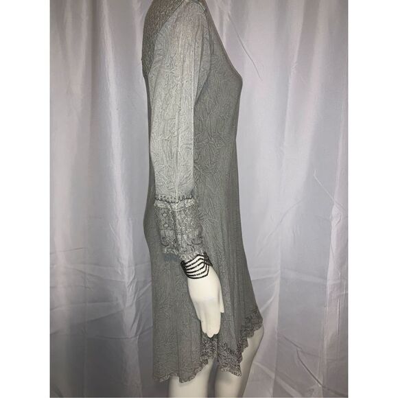 NWT VENUS IMPORTS EMBROIDERED SAGE GREEN RAYON DRESS S/M - Picture 5 of 10